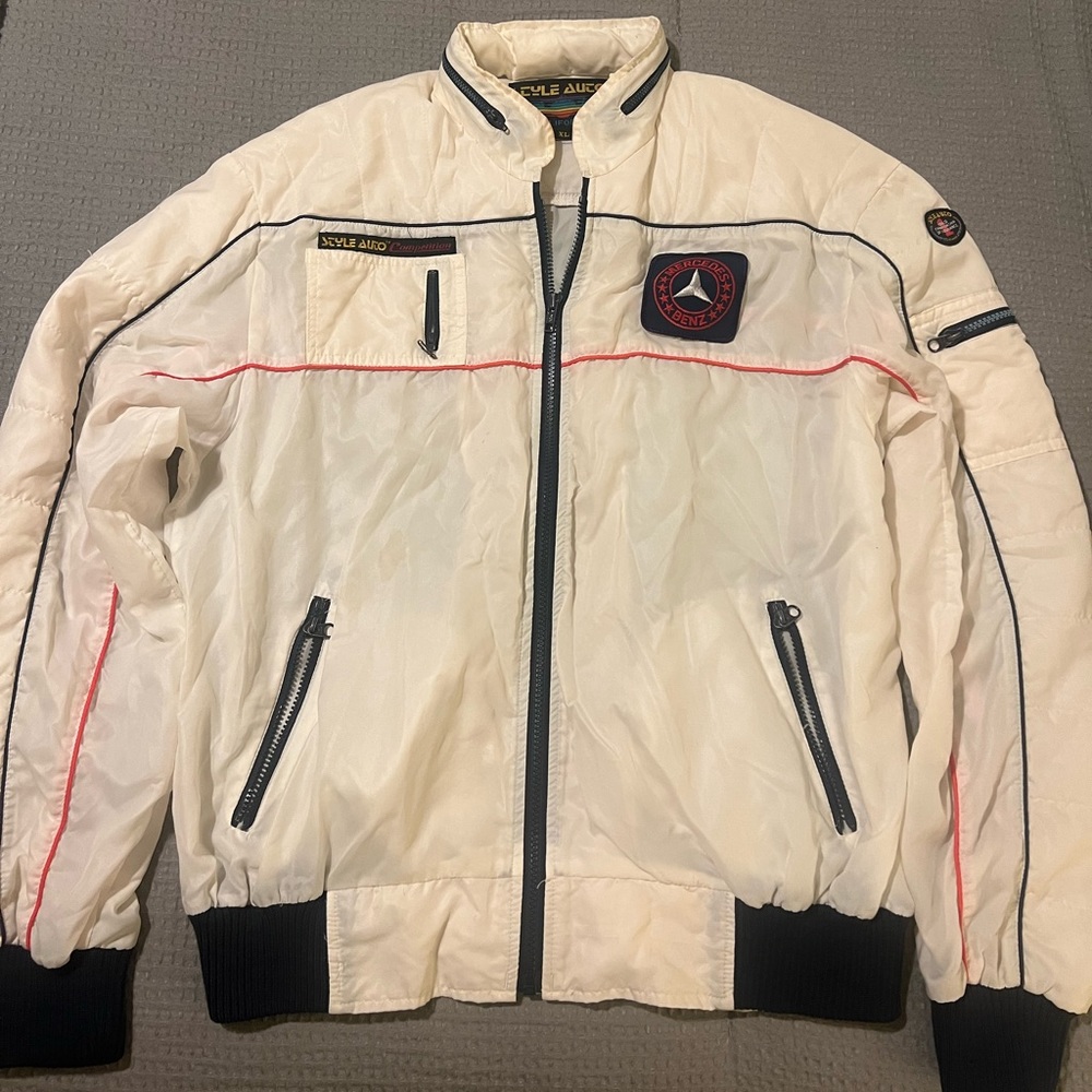 Style Auto Jacket. White size XL
